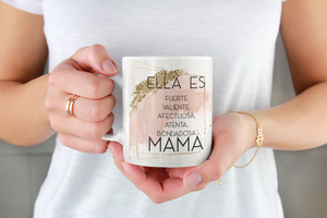 Regalo Día de la Madre. Taza Ella es Mamá