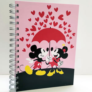 Cuaderno de Mickey Mouse - Lluvia de Corazones