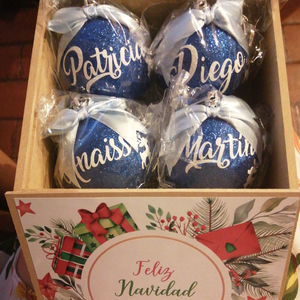 Pack: 4 esferas de 8 cm para navidad + Cajita de madera de regalo